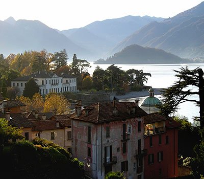 activities_hikinginbellagio